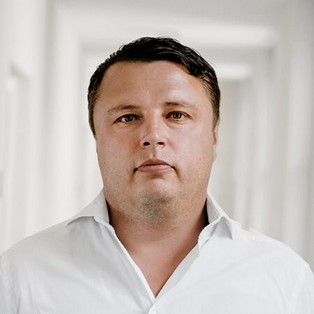 portrait-kusnezow-750x750 portrait-kusnezow-750x750